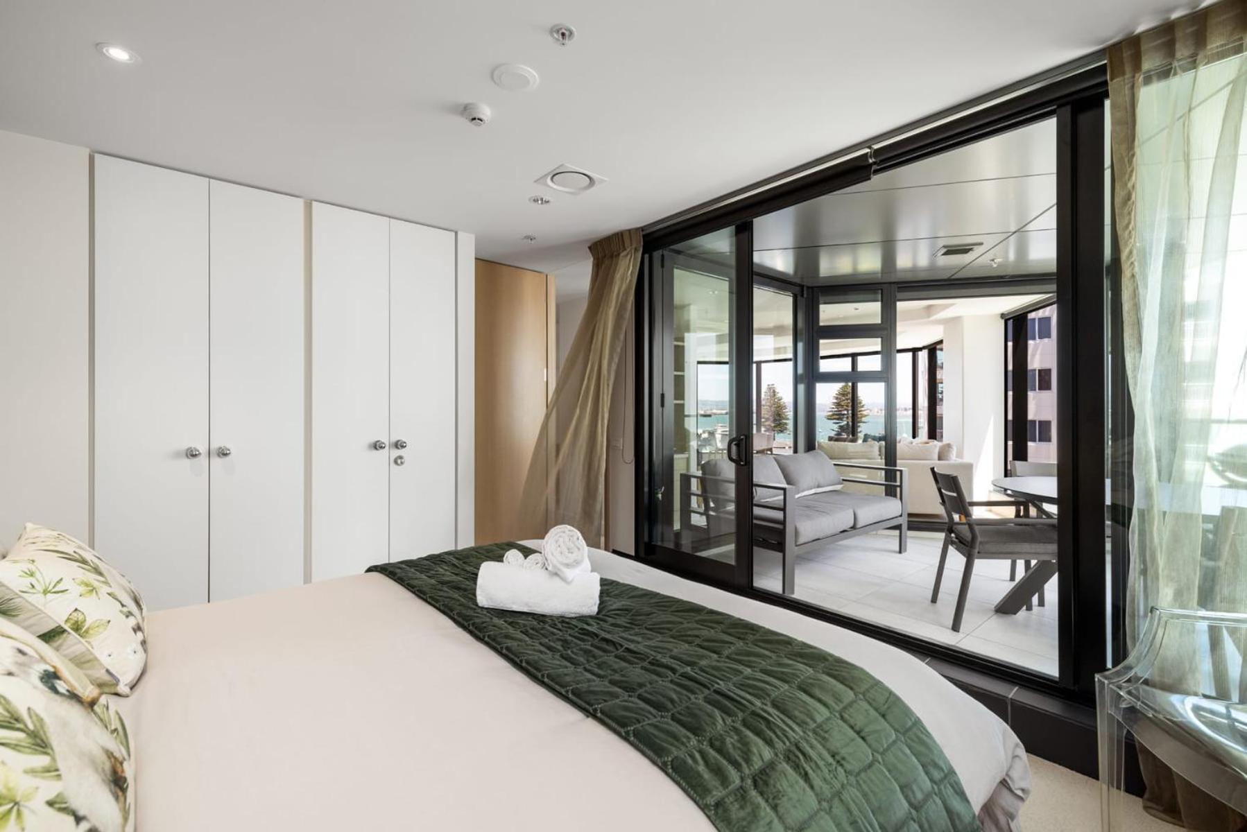 Luxury Ocean & Harbour Views - Heated Pool, Main Beach & Gym 芒格努伊山 外观 照片