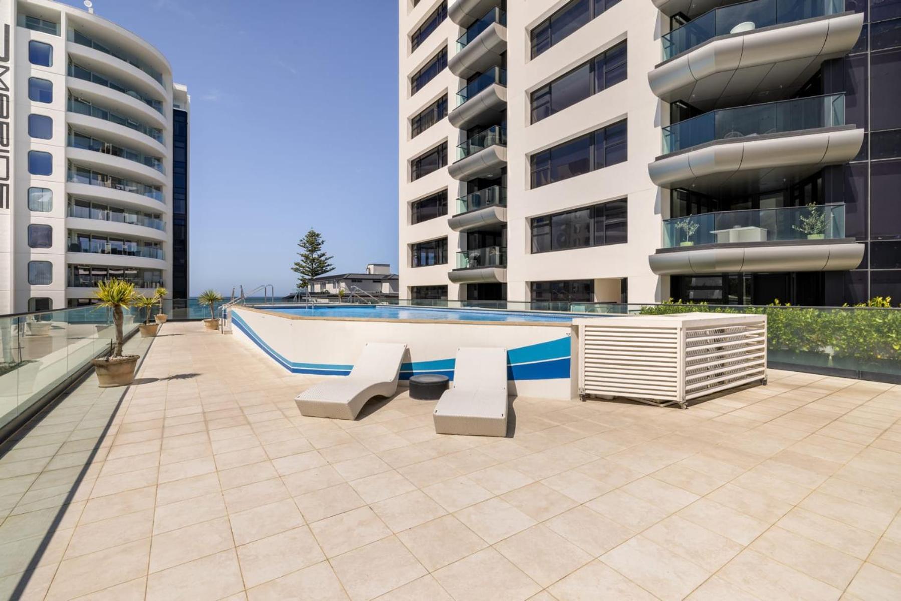 Luxury Ocean & Harbour Views - Heated Pool, Main Beach & Gym 芒格努伊山 外观 照片