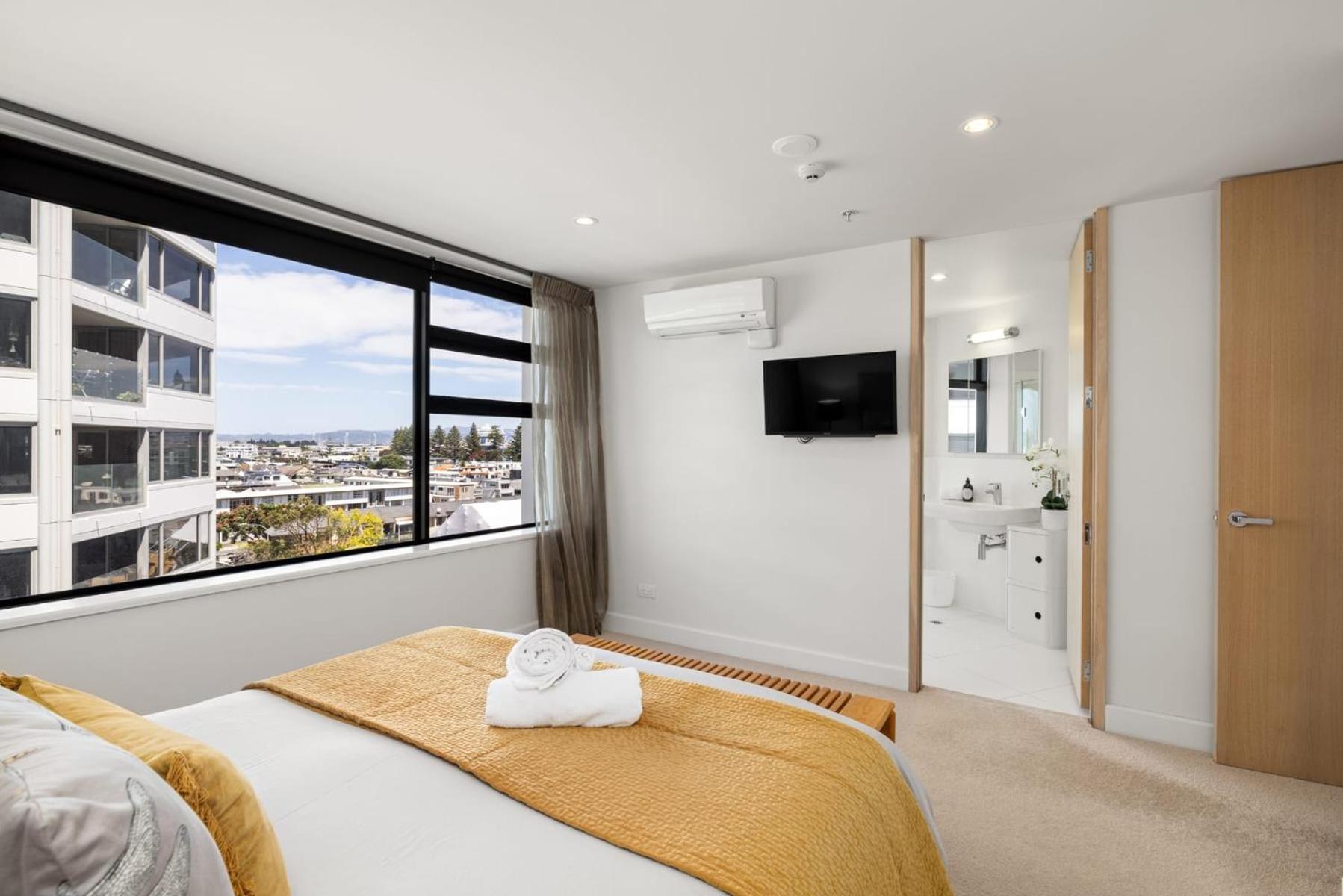 Luxury Ocean & Harbour Views - Heated Pool, Main Beach & Gym 芒格努伊山 外观 照片